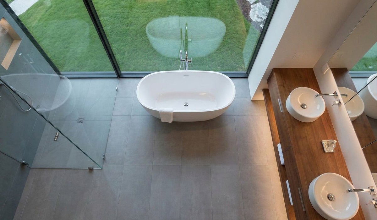 How to Plan a Functional Family Bathroom Layout
